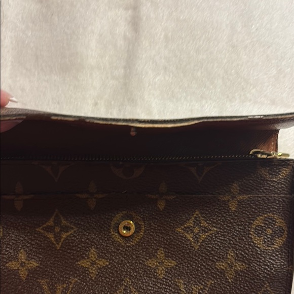 Louis Vuitton Brown Monogram continental Wallet - Picture 17 of 17